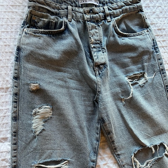 Ripped jeans - Picture 2 of 7